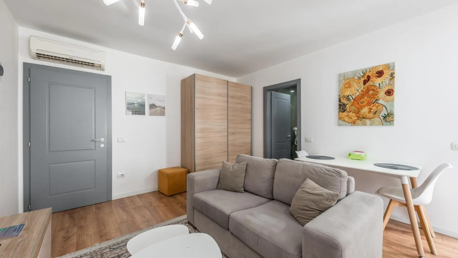 Heart Of Tirana Apartments 0*,  Arnavutluk