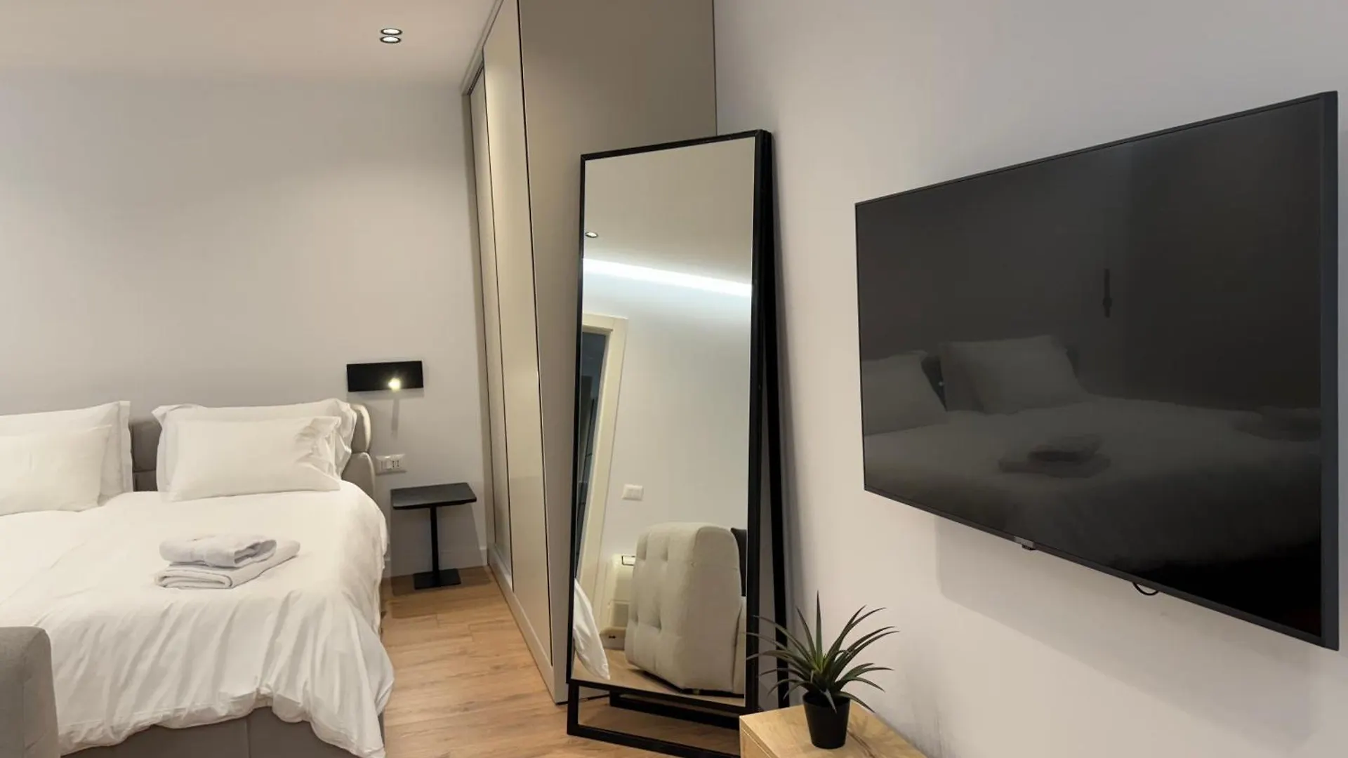 Heart Of Tirana Apartments